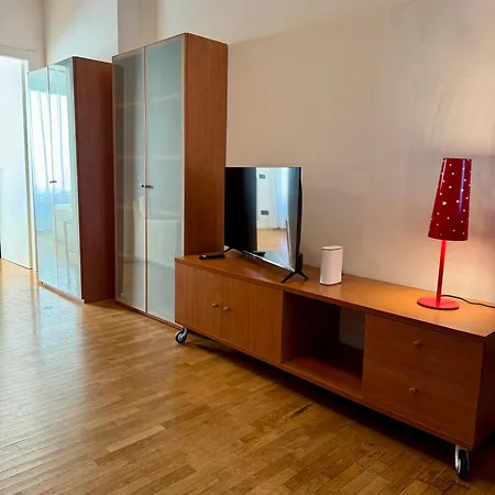 Marconi Deluxe Apartment